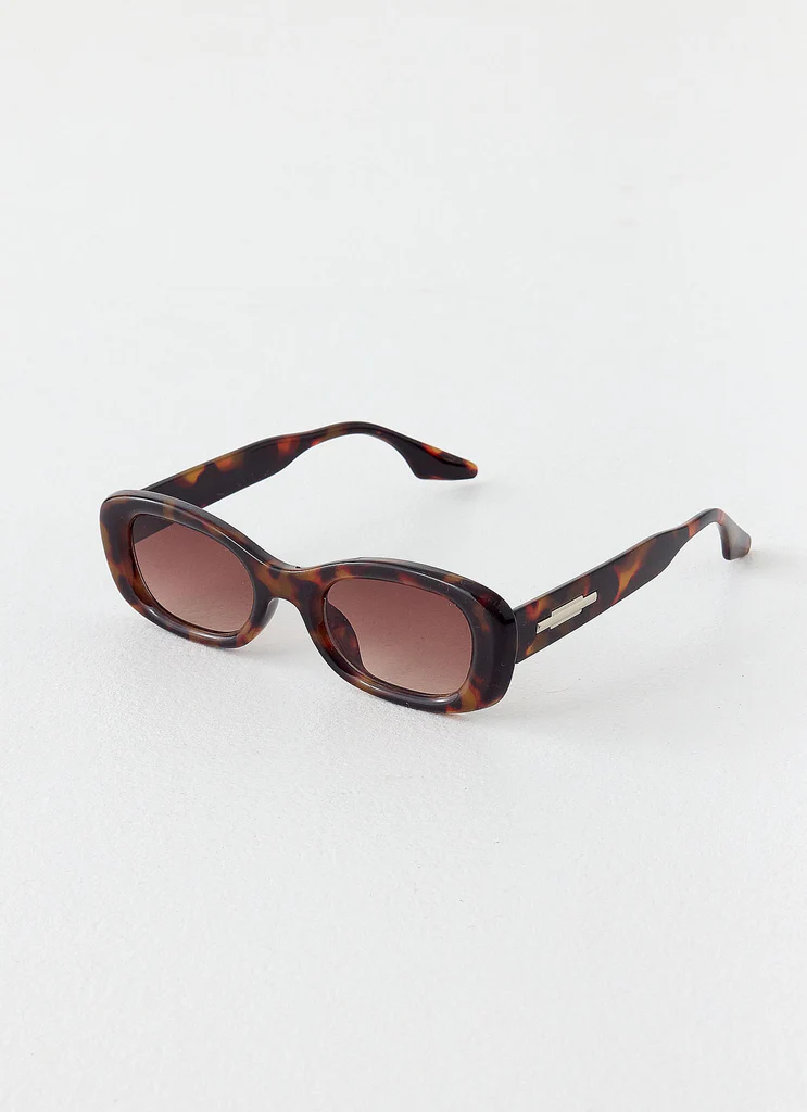 Shade Club Sunglasses - Tort