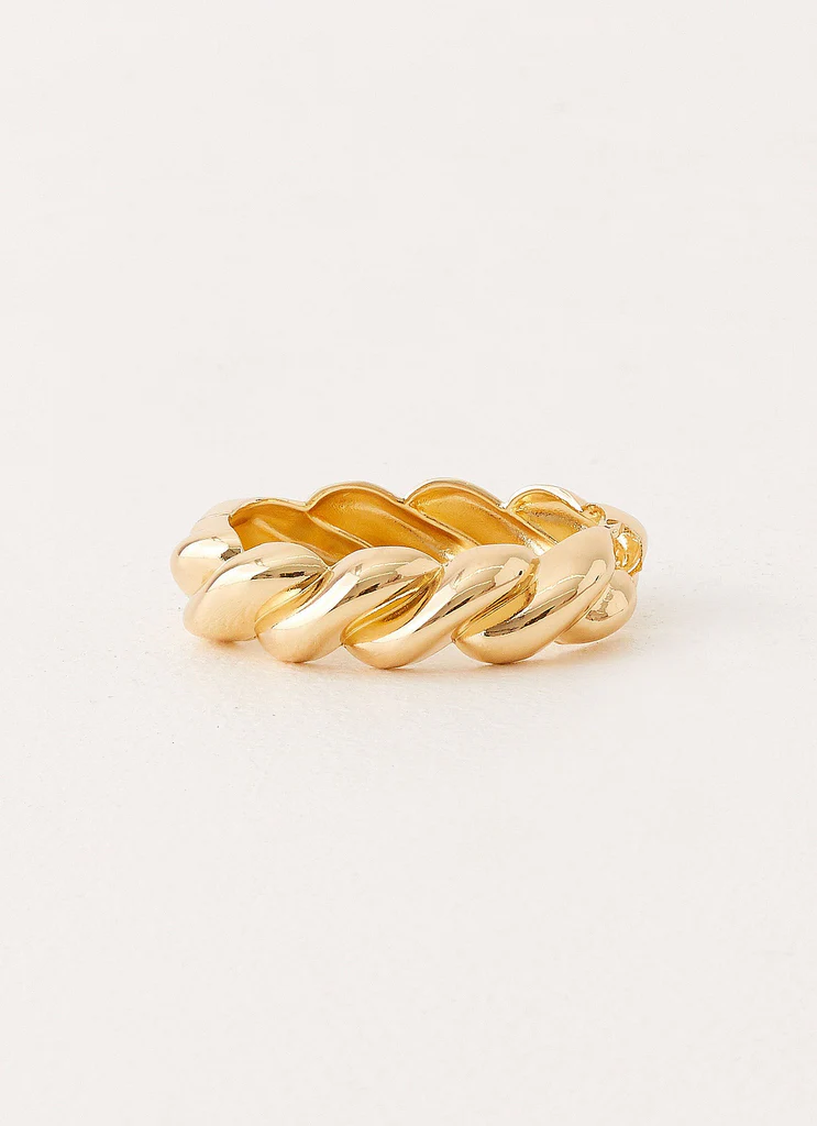 Lisia Bangle - Gold